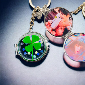 Handmade Real Four-Leaf Clover Keychain For Personal Photos