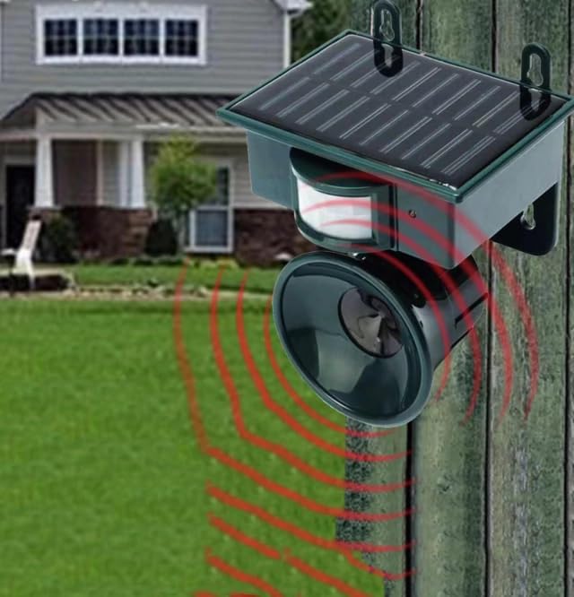 Ultrasonic Solar-Powered Waterproof Outdoor Animal Repellent