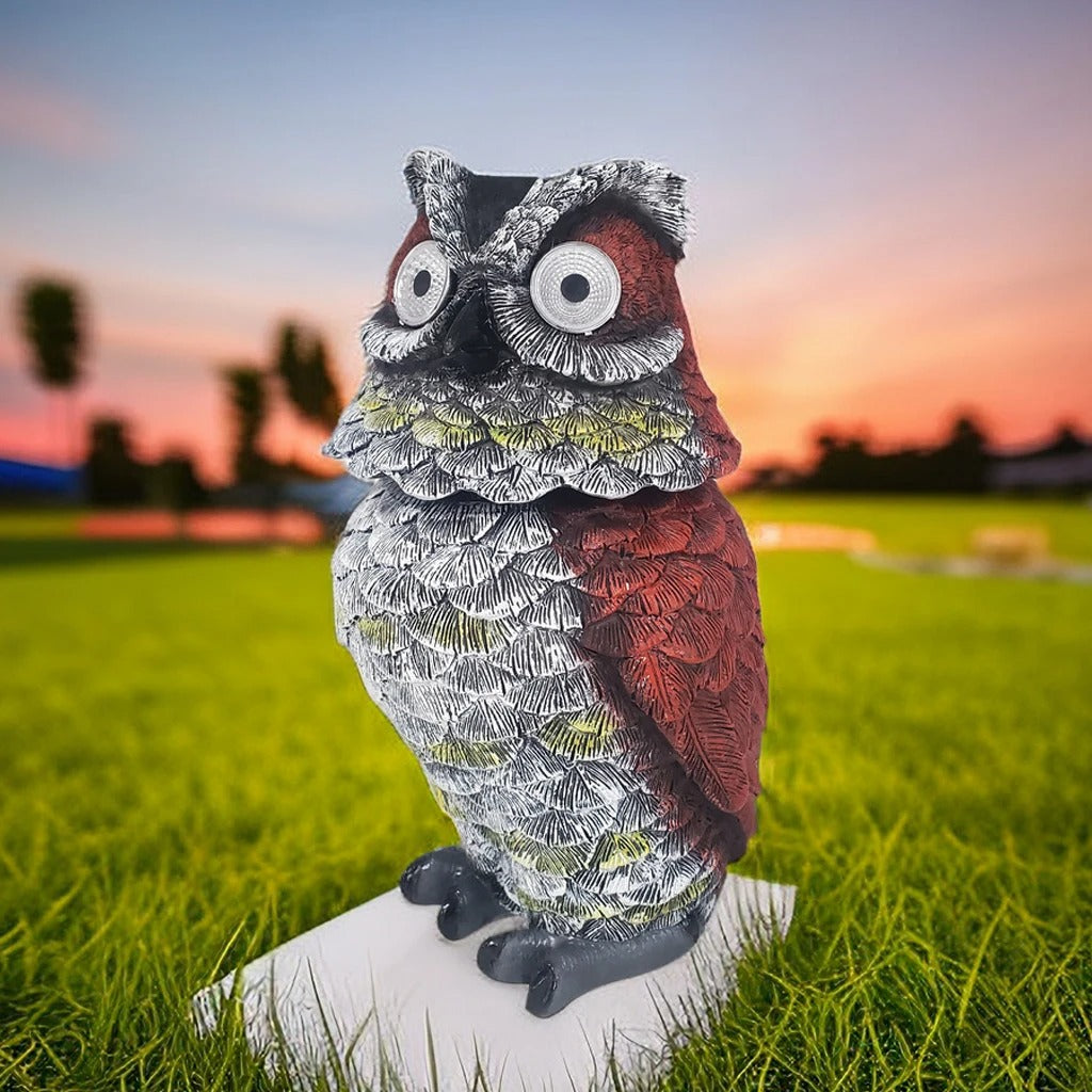 Pest Repeller Solar Powered Owl Waterproof Resin Owl Statue for Garden Decor