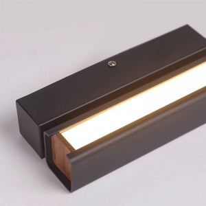 Minimalist Rotatable Aluminium Wall Light