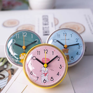 Fashion Simple Mini Suction Cup Wall Clock Bathroom Anti-fog Waterproof Clock Kitchen Clock Small Quartz Clock Table Clock 7cm