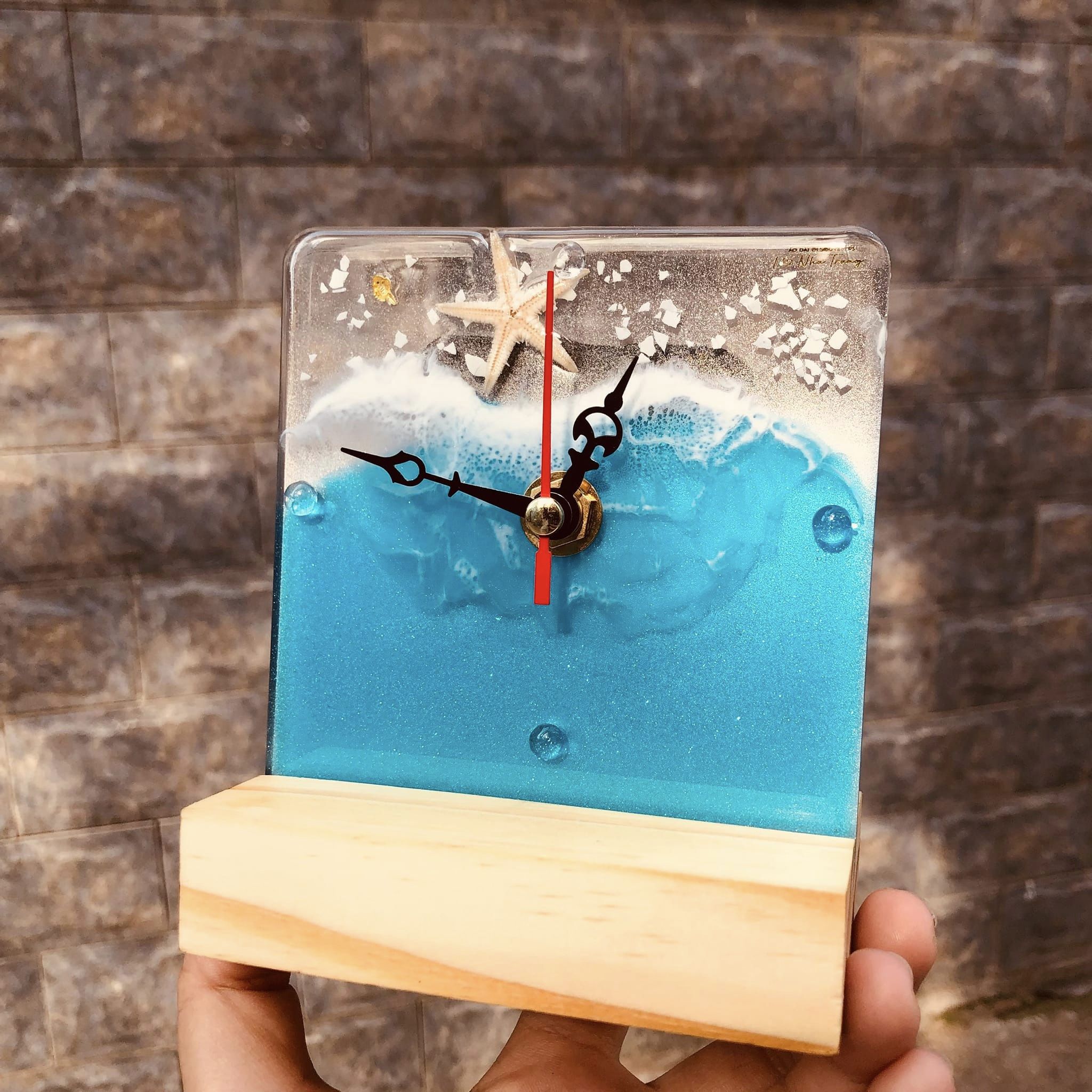 Handmade Starfish Table Clock