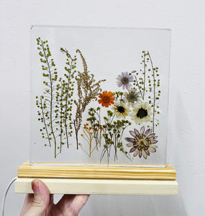 3D Decorative Painting Of Real Flowers And Leaves Made From Epoxy Glass Resin