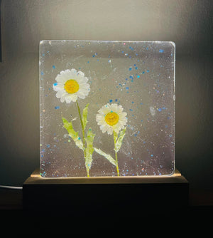 3D Decorative Painting Of Real Flowers And Leaves Made From Epoxy Glass Resin