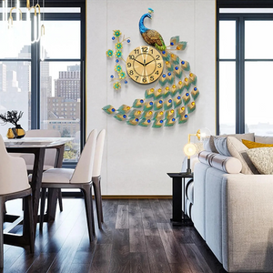 Vintura - Elegant Peacock Wall Clock