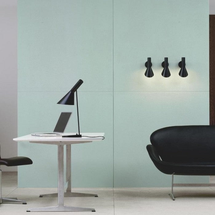 Classic Directional Asymmetrical Metal Wall Light HL53