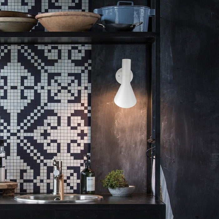 Classic Directional Asymmetrical Metal Wall Light HL53