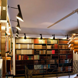 Classic Directional Asymmetrical Metal Wall Light HL53