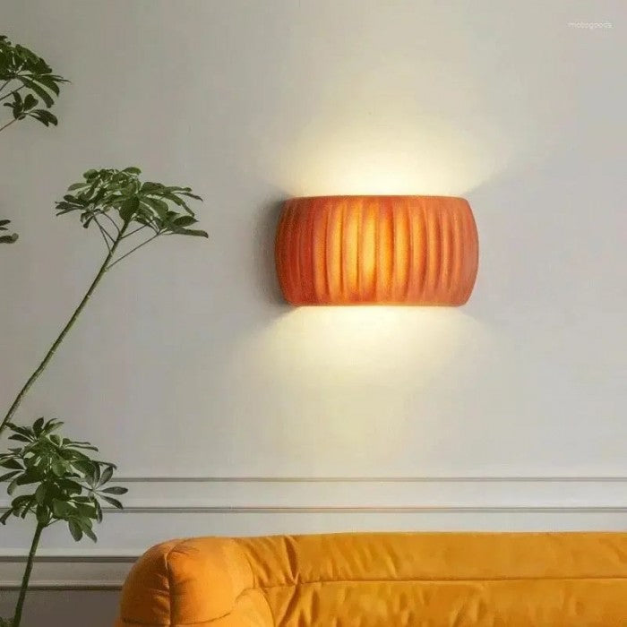 Modern Art Deco Resin Ribbed Wall Sconce HL225