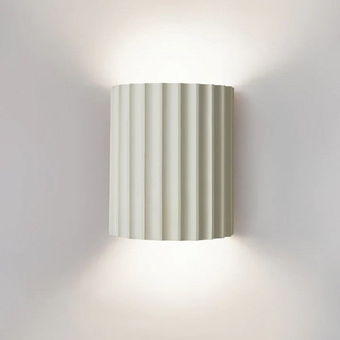 Modern Fluted Wall Light in Colourful Ribbed Resin Design