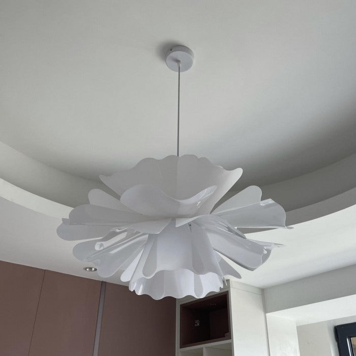 Nordic White Flower Pendant Light Modern Ceiling Fixture