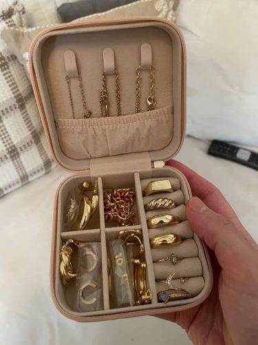 Keep Your Jewelry Safe and Organized with This Multi-Function Box photo review